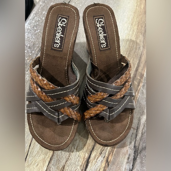 Sketchers Sandals -Women Size 6 - Picture 1 of 9